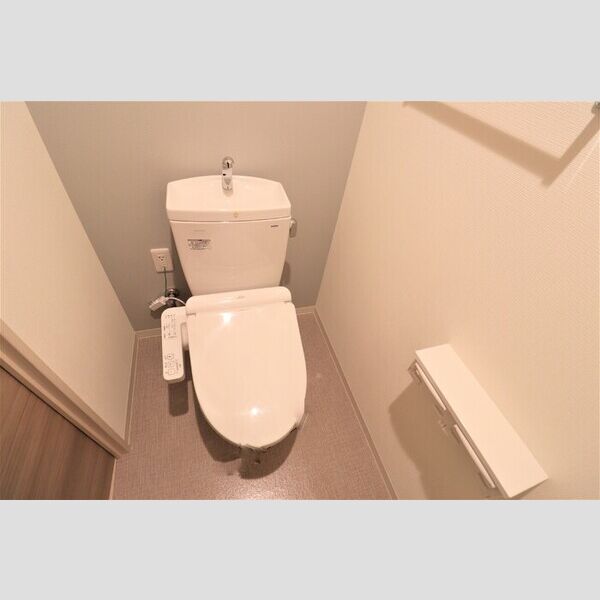 SOPHIA HILLS 温水洗浄暖房便座トイレ