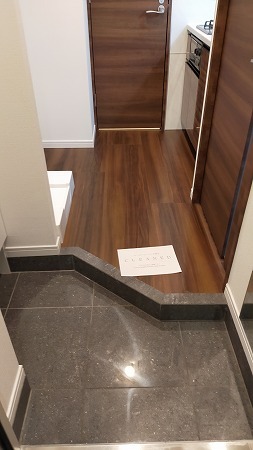 クレイシア西横浜 玄関