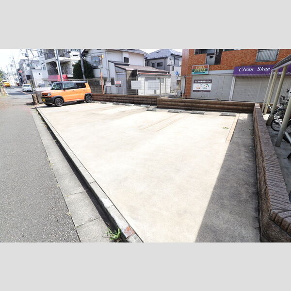 コピス上の原 駐車場