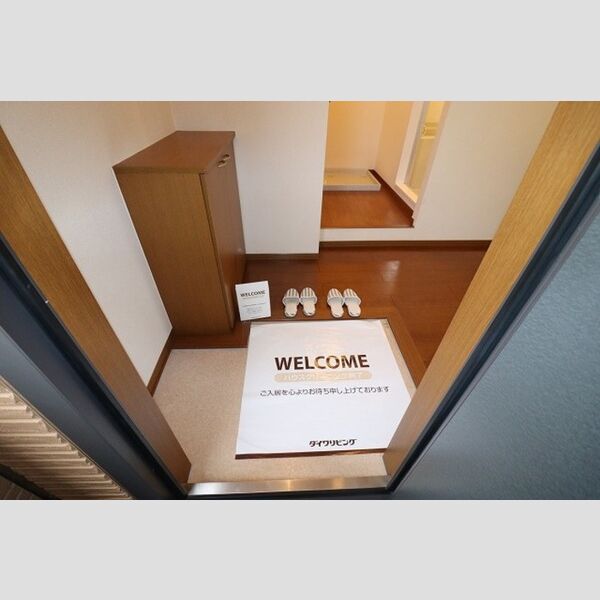 シャレー馬橋 玄関