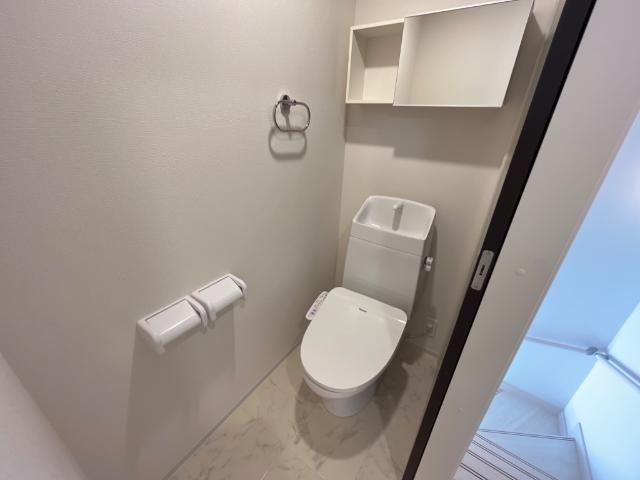 フロレゾン柏～Floraison Kashiwa～202号室 シャワー付トイレ