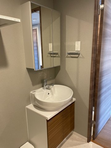 SYNEX KAMEIDO305号室 ※同タイプ参考写真です（カラータイプが異なる場合がございます）