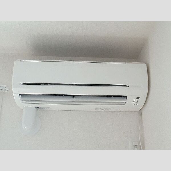 メゾンルミエール203号室 エアコン