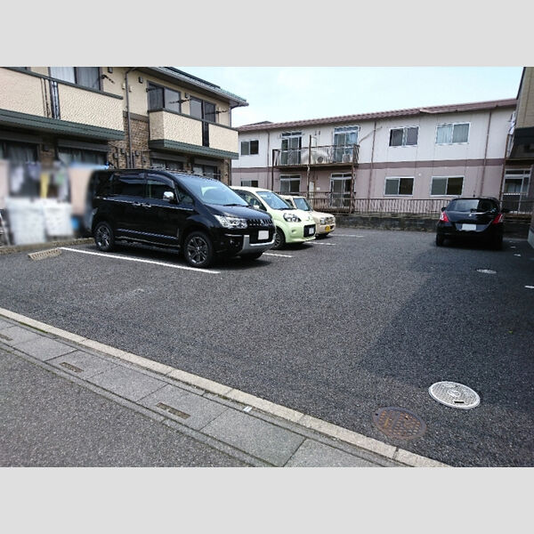 カームリー　Ⅰ/Ⅱ 駐車場