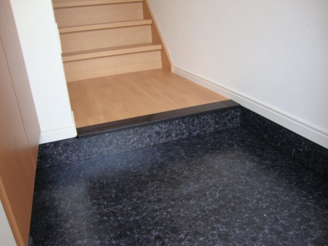 クレセナ鎌倉 室内階段（イメージ）