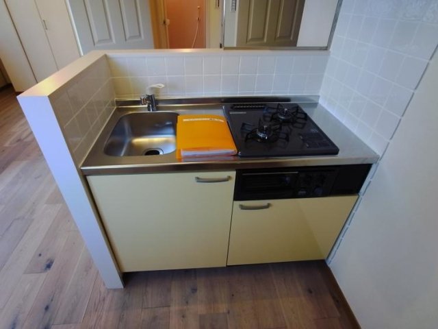 スプレンドーレ蔵前 システムキッチン（2口ガスコンロ・グリル付）