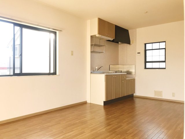 プランドール湘南Ｂ棟 リビング