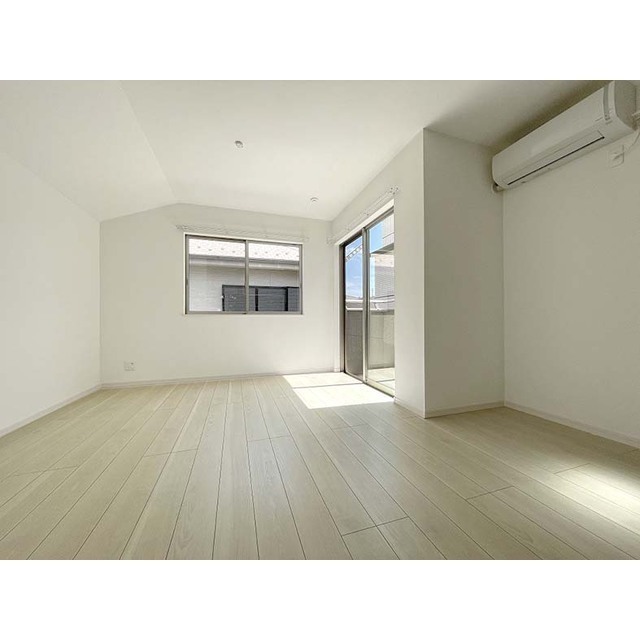 谷戸町一丁目戸建て LDK 12.5帖