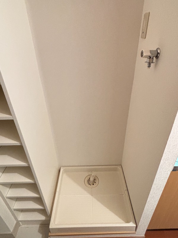 Ｆ．Ｓ．Ｃ．新宿マンション1階 洗濯機置き場