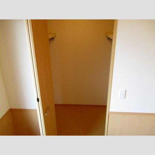 ブラオベーレ羽鳥野 ウォークインクローゼット