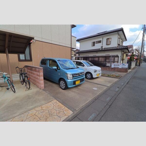 Ilsole 土呂町203号室 駐車場