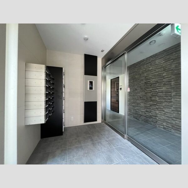 AROMAⅢ オートロック・宅配ボックス・集合ポスト