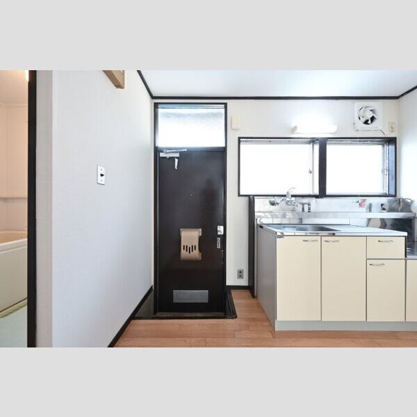 サンハイム習志野 玄関