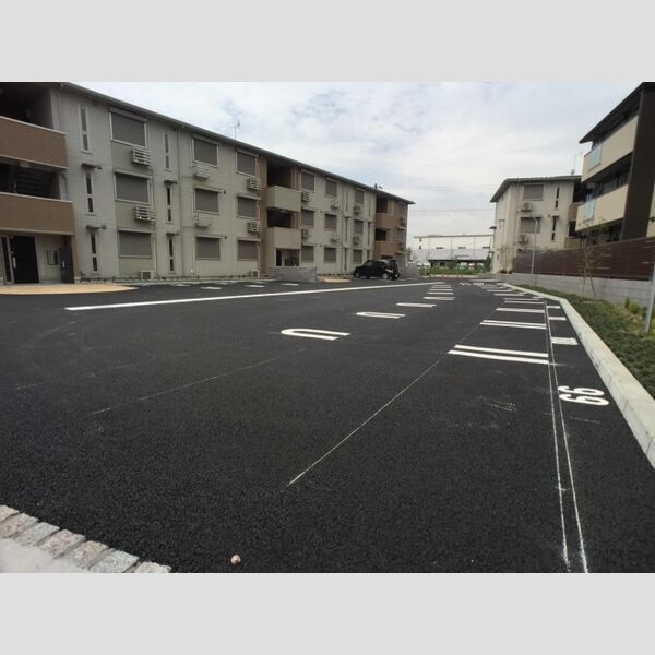 ロイジェントパークス レイクタウン Ⅱ　F106号室 駐車場