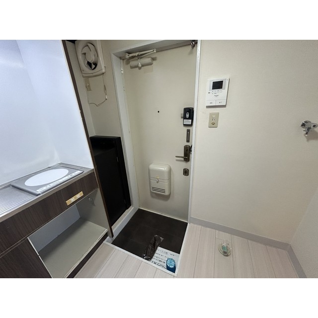 ダルーチャ北初富Ⅱ 玄関