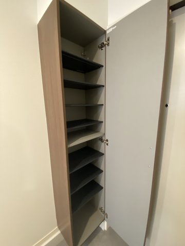 ベイルームヒルズ川崎102号室 玄関