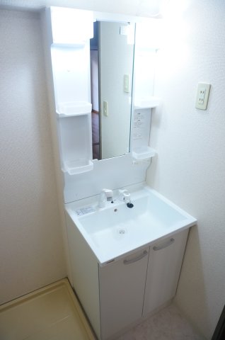 グランプラス0402号室 ※別号室の参考写真です(現況優先・仕様違いの場合あり)