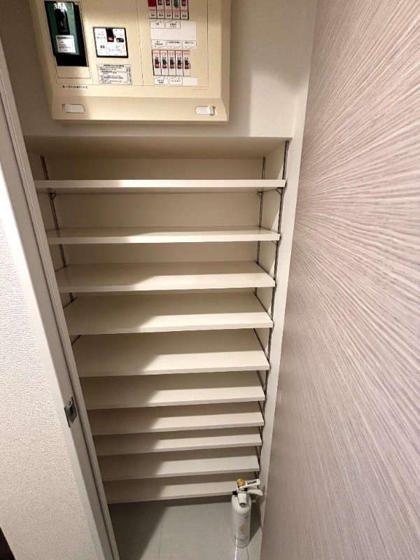 ＰＯＲＴＯ　ＰＡＲＴＩＲＥ　ＹＯＫＯＨＡＭＡ5階 収納