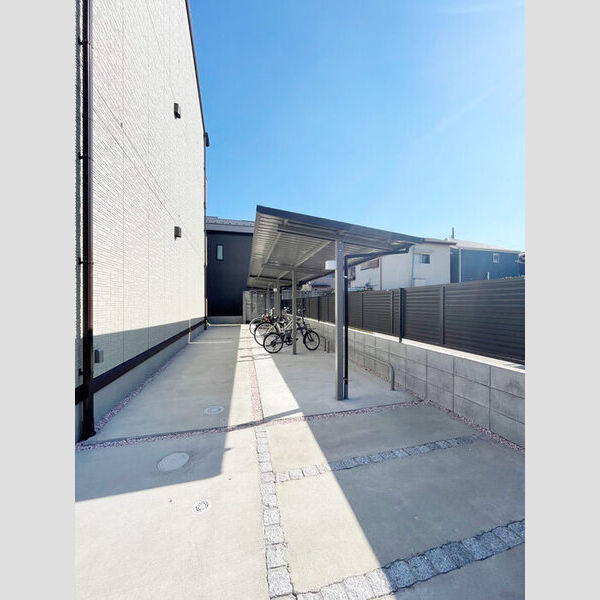 ラフィーネⅡ 駐輪場