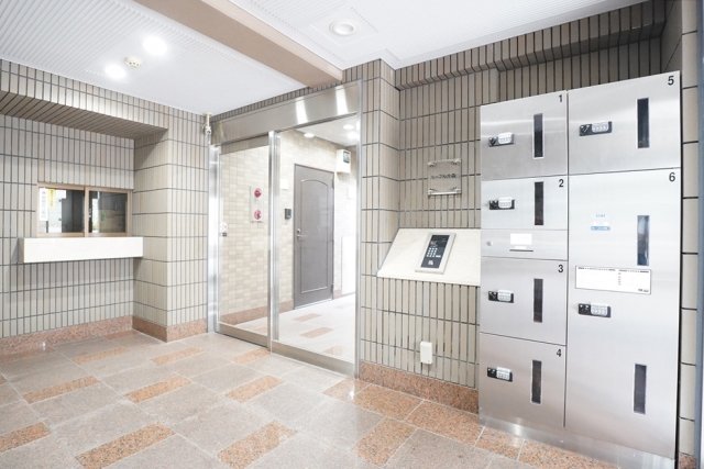 ルーブル大森3階 エントランス