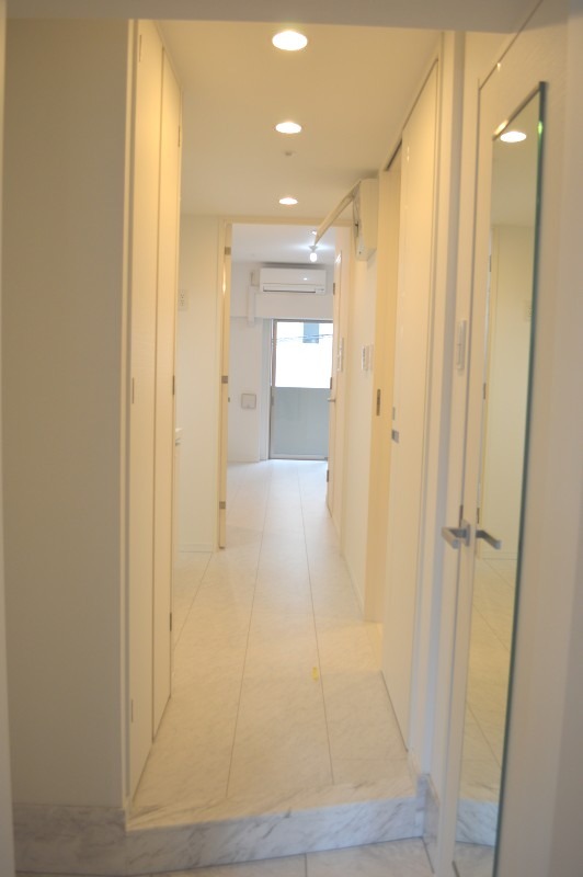 クレイシア新宿パークコンフォート 玄関