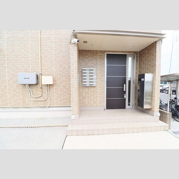 ベルソス高倉　B103号室 エントランス