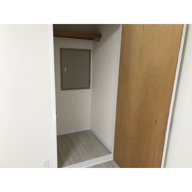 リエス伊勢原302号室 内観