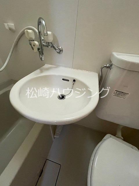 ハイム吉祥寺Ⅱ地下1階 洗面