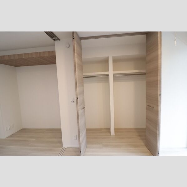 セレスティア亀有 ウォークインクローゼット(洋室約4.6帖)