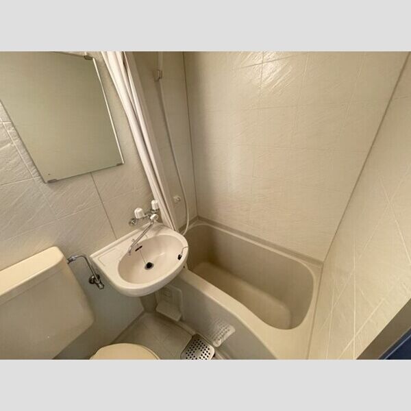 コンフォール小泉206号室 浴室(洗面台付き)