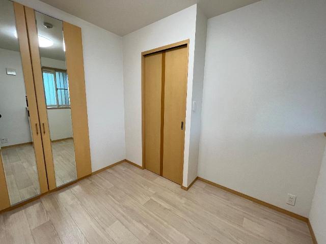 サンライズ戸田 洋室