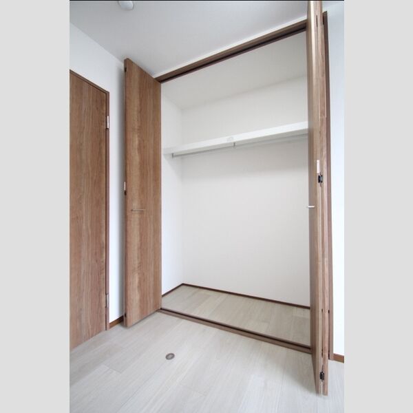 サングリア クローゼット