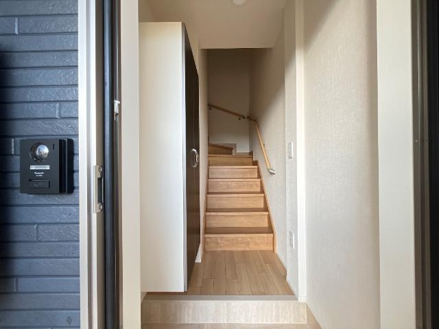 （仮称）小田原市飯泉アパート新築工事201号室 玄関（イメージ）