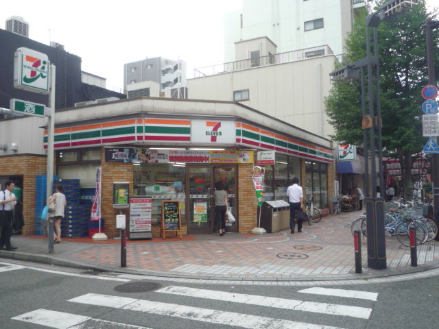 ガーラ・ステーション横濱阪東橋5階 セブンイレブン