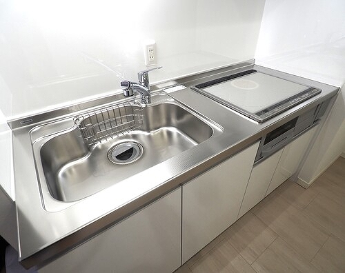 ローレルコート市ヶ谷 キッチン（IH）新規交換済み