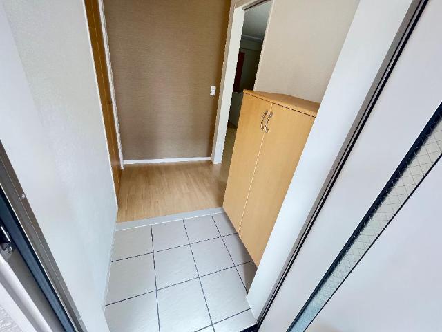 ユニヴァリィ　コンフォート00102号室 玄関