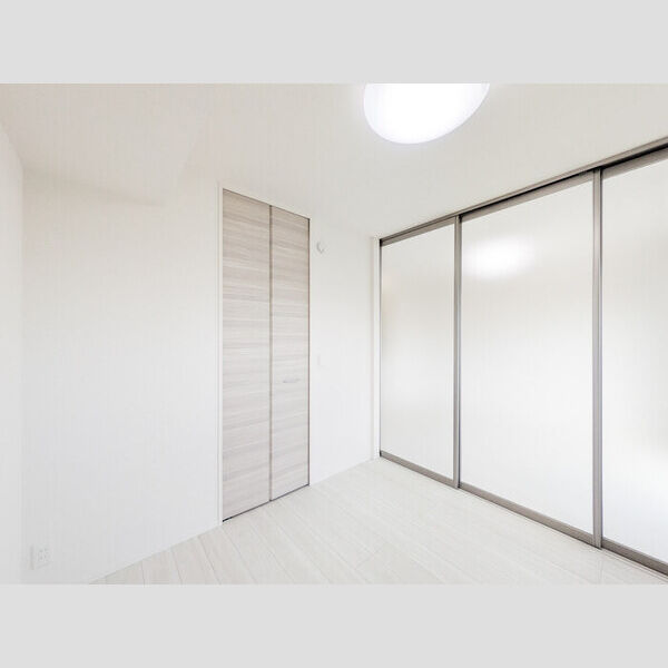 ソレイユ102号室 洋室