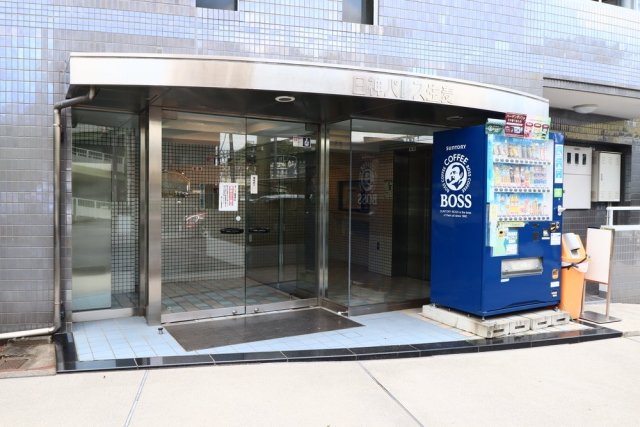 日神パレス生麦1階 エントランス