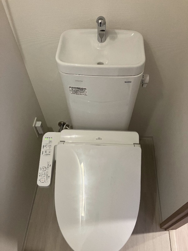 シーズンフラッツ両国EAST3階 トイレ