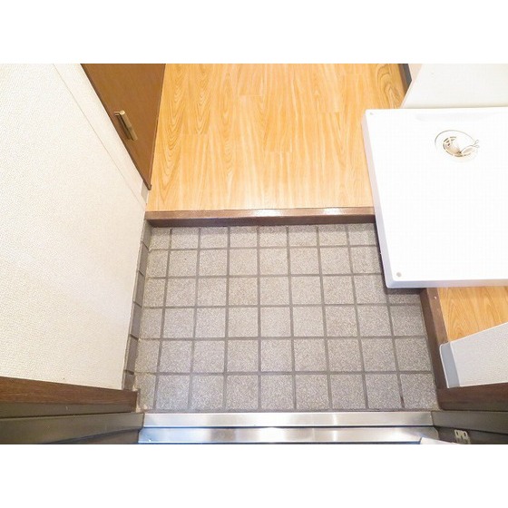 アーバンフォーレスト0202号室 玄関