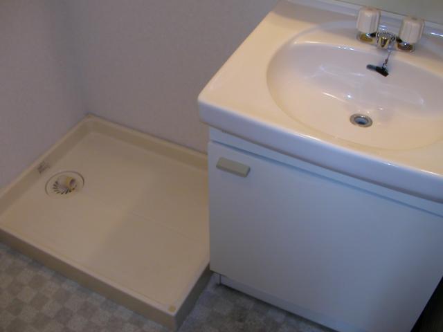 クイーンベル0101号室 防水板