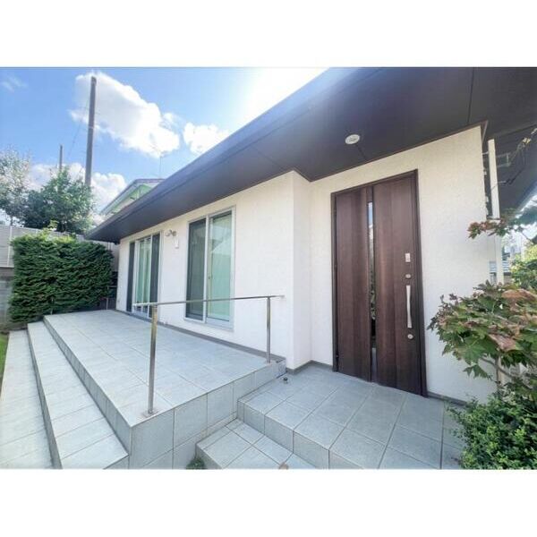 菅生3丁目戸建 エントランス