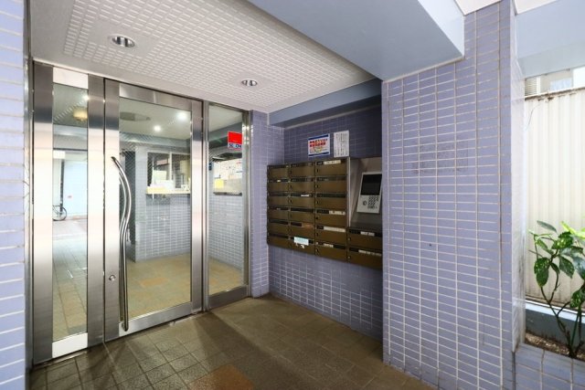 セザール御嶽山 エントランス