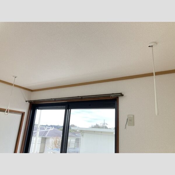 クレセント日吉台203号室 室内物干し