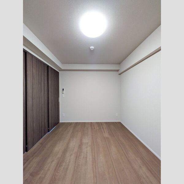 サンジョイアゼロ708号室 洋室6.1帖