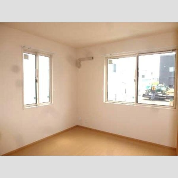 ルーチェH 洋室