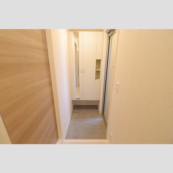 クレール西大宮206号室 玄関