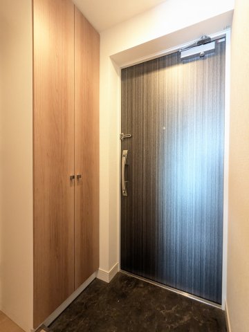 ハーモニーレジデンスグローバルキャピタル 玄関