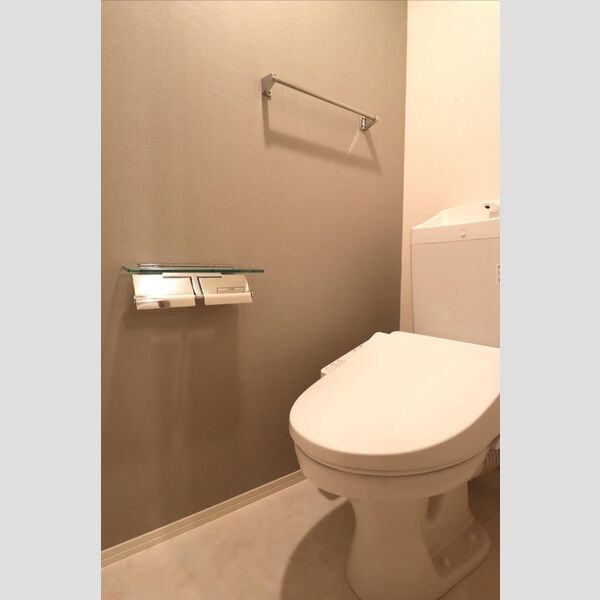 グラナーデ東新町 トイレ