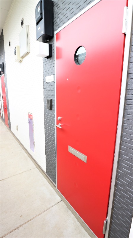 ルナソーレ1階 玄関